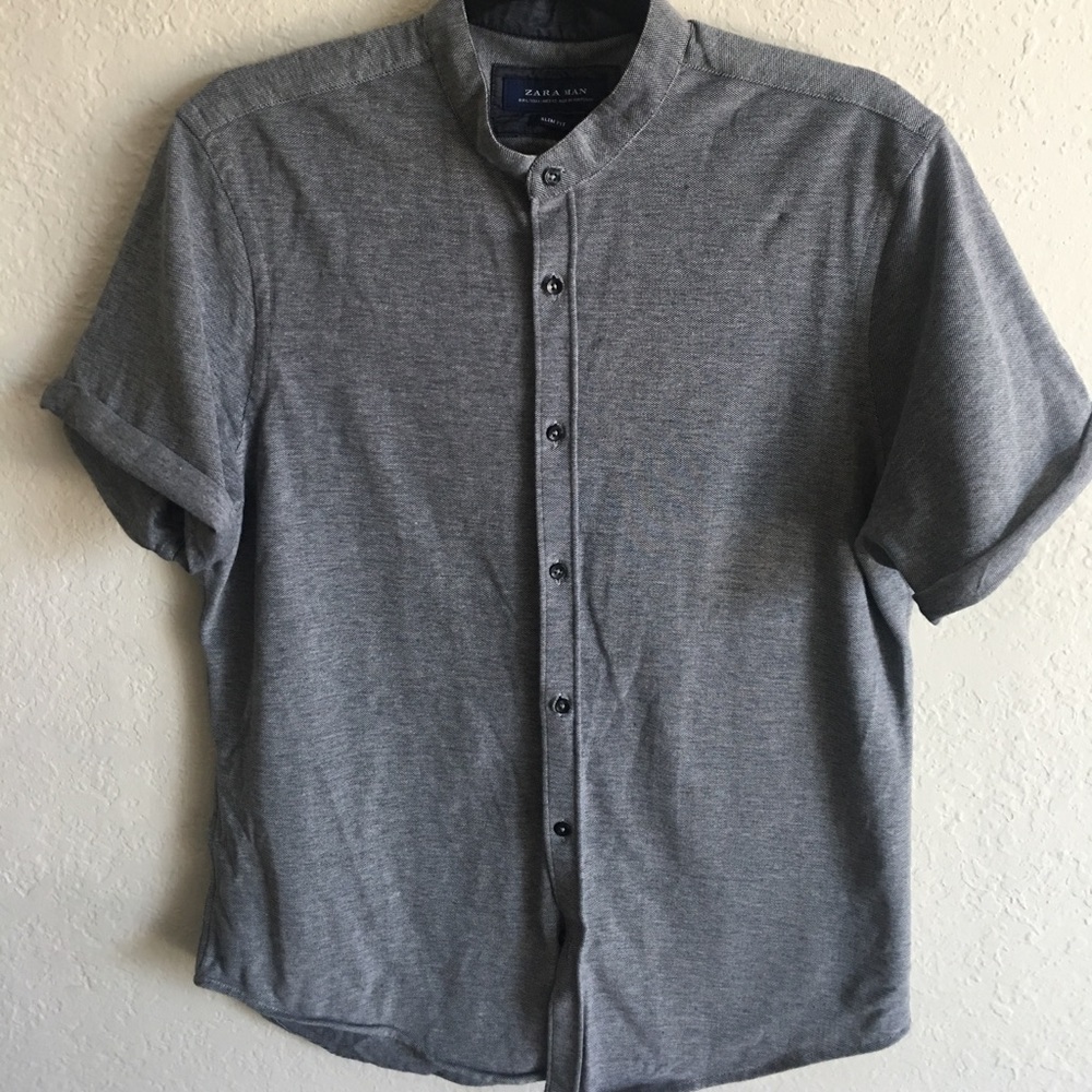 Men's gray shirt